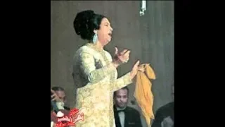 كنت بشتاقلك وأنا وانت هنا     أم كلثوم دندنها