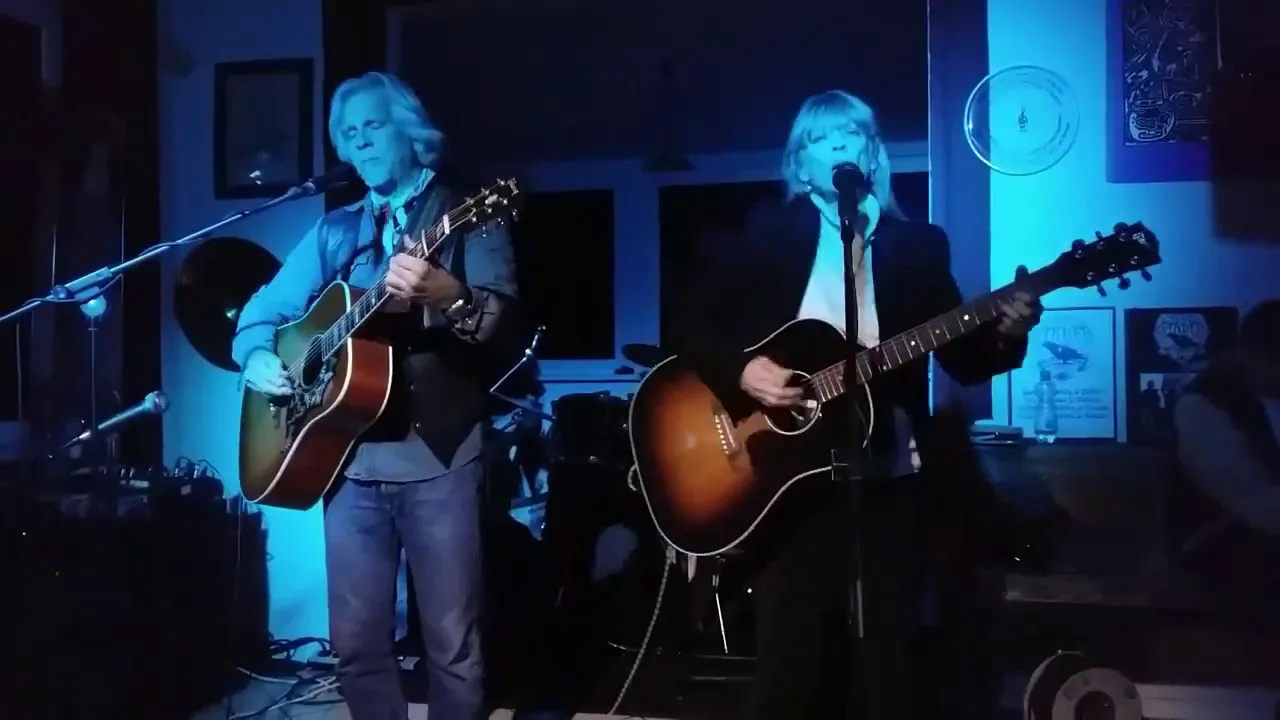 Carla Olson & Todd Wolfe, "Bernies Blues Bar", Sankt Goarshausen, D, November 30, 2019: "Gypsy"