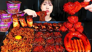 ASMR MUKBANG موكبانج فطر الفاصوليا السوداء الناري ودجاج متبل 