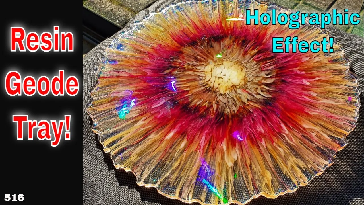 Holographic round Geode tray (L)