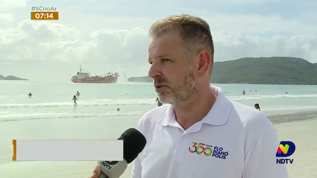 Terminam as obras de alargamento da faixa de areia da praia dos Ingleses, em Florianópolis