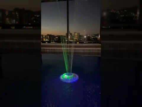 Flutuador chafariz com led ! Você encontra na @GlobalmarPiscinas deixando sua piscina divertida 🩵