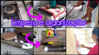 Limpeza e organização do lar 🏡//Dia de por tudo em ordem