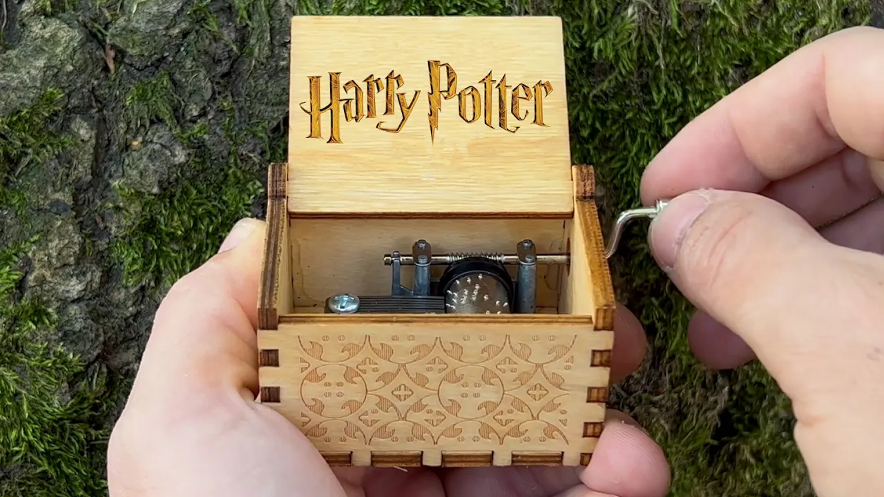 Harry Potter - Hedwig's Theme (Music Box)