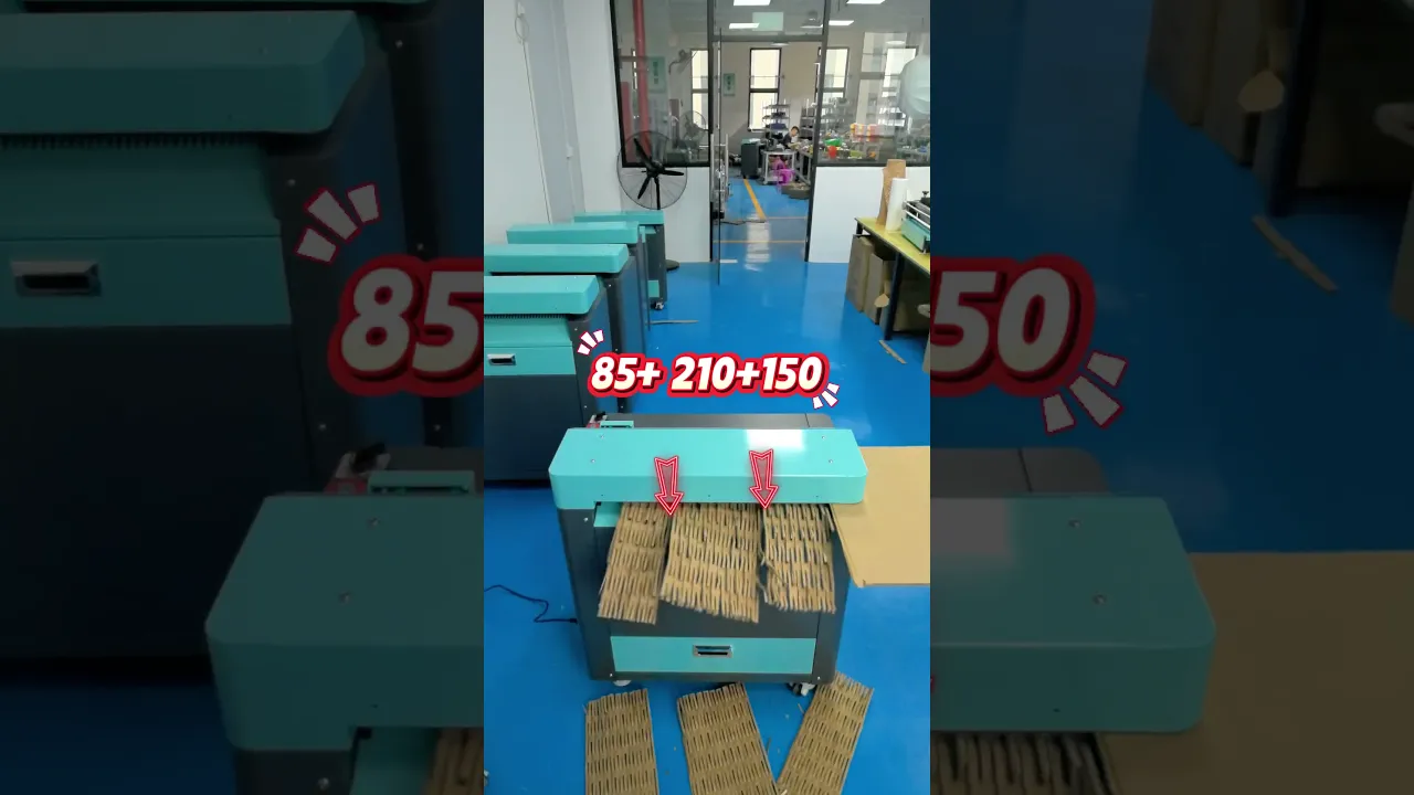 Verpackungsmaschine mit Kartonzerkleinerer mit ungleicher Teilung. Teilen Sie Materialien nach Bedarf.