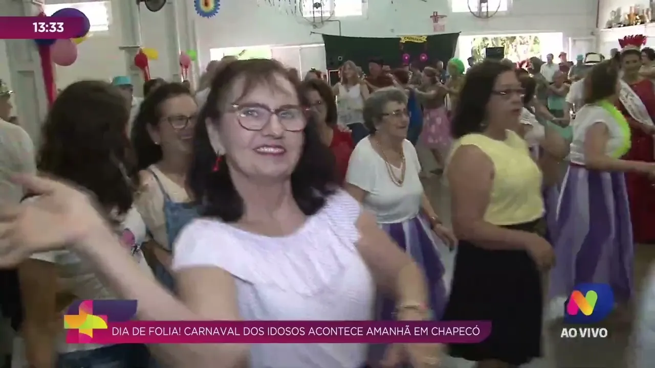 Carnaval da Terceira Idade em Chapecó: Folia, Alegria e Muita História