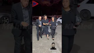 انوشكا تقدم واجب العـ ـزاء في والدة الفنانة سلوي محمد علي 