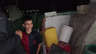 بلاغ عن خلية دبابير خطيره مخيم قدوره والتحدي احضار الخليه مع الدبابير دون اذى مع جمال العمواسي