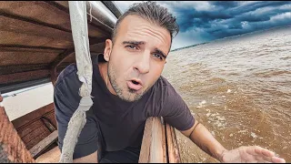 Am trecut cu barca în GUYANA FRANCEZĂ! Bine ati venit in cel mai jegos loc din UNIUNEA EUROPEANĂ 🇬🇫