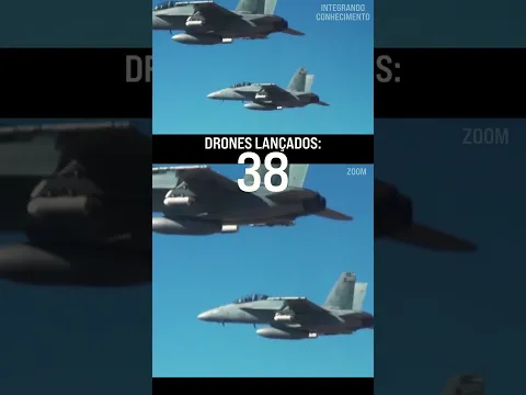 Caças lançando um enxame de drones