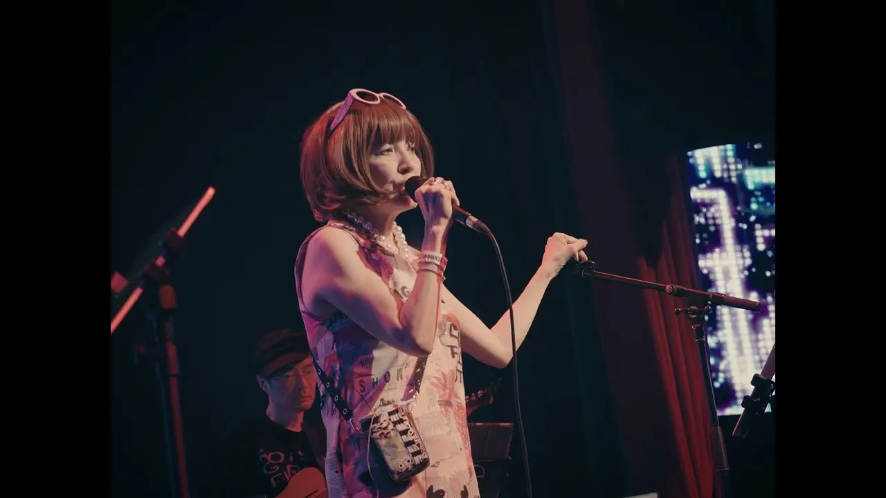 POiSON GiRL FRiEND