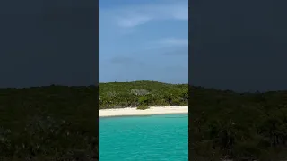 #RaccoonCay #blueholebeach #raggedislands