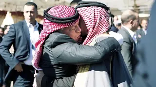 عاش الوطن دندنها