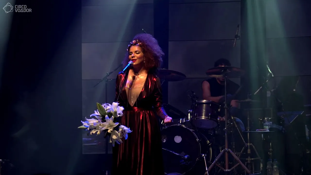 Vanessa da Mata : : Não Me Deixe Só : : Circo Voador Vanessa da Mata : : Não Me Deixe Só : : Circo Voador