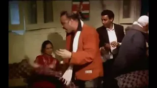 اقعد يا عم القرف هنا دندنها