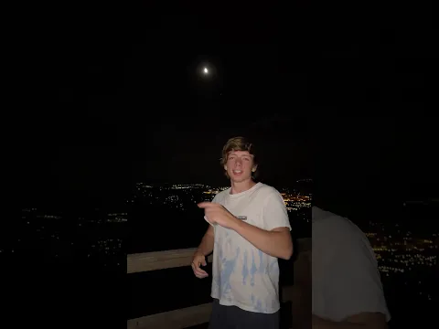 Sabías que al lado de la luna podemos ver Saturno? 🪐