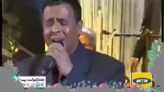 نادر النادر انسي كل الدنيا حولي الا نت وشوقي ليك 