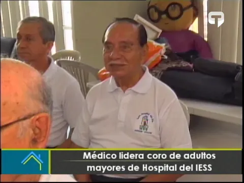 23 personas de la tercera edad integran el coro del Hospital IESS