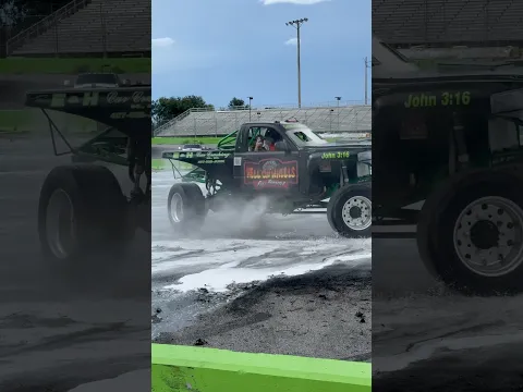 Spinning Trucks Gone Wild 