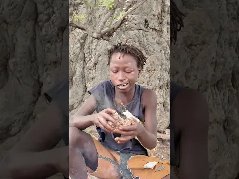 Hot meat #hadzabetribe #africa #cookingskills