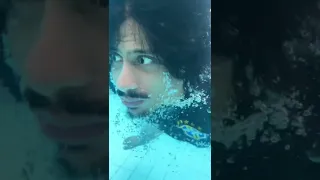 حصلت سمك القرش في المسبح 