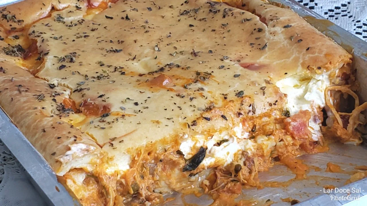 Torta de Frango com Massa Podre ou Quebradiça. 