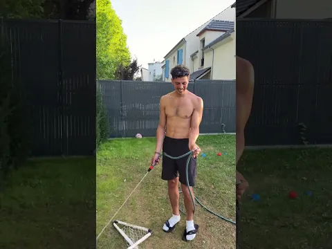 Chaussettes Mouillées VS Clio 2