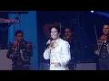 LUCERO interpreta Que Te Ruegue Quien Te Quiera en el Auditorio Nacional