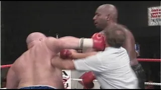 📅 OTD! Eric BUTTERBEAN Brutally Knocked Out The Referee With A Nasty Righthand