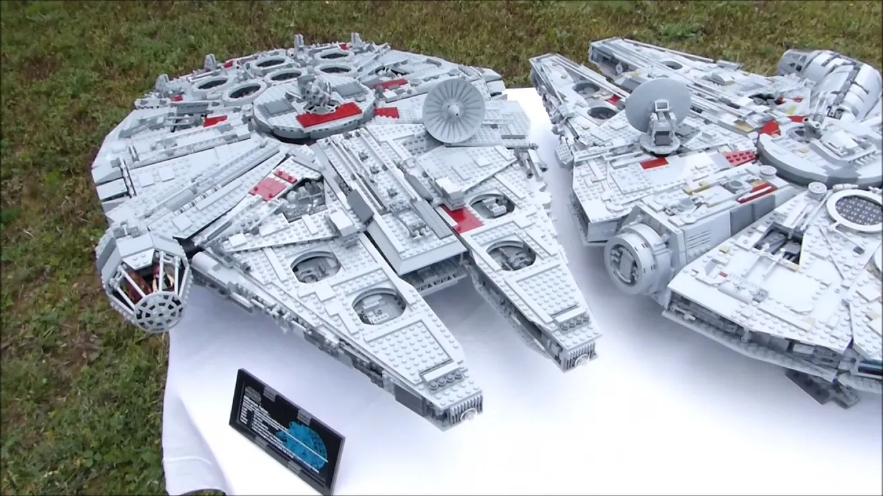 2017 LEGO Star Wars UCS Millennium Falcon 75192 TIMELAPSE BUILD!