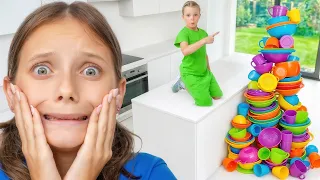 Dasha Wants to Be a Big Kid: A Story About Responsibility