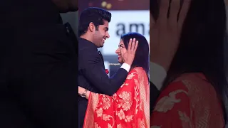 Bhagyashree With Her Son Abhimanyu Dassani Main Maa Hu Tum Beta Hoo Abhimanyudassani Bhagyashree 