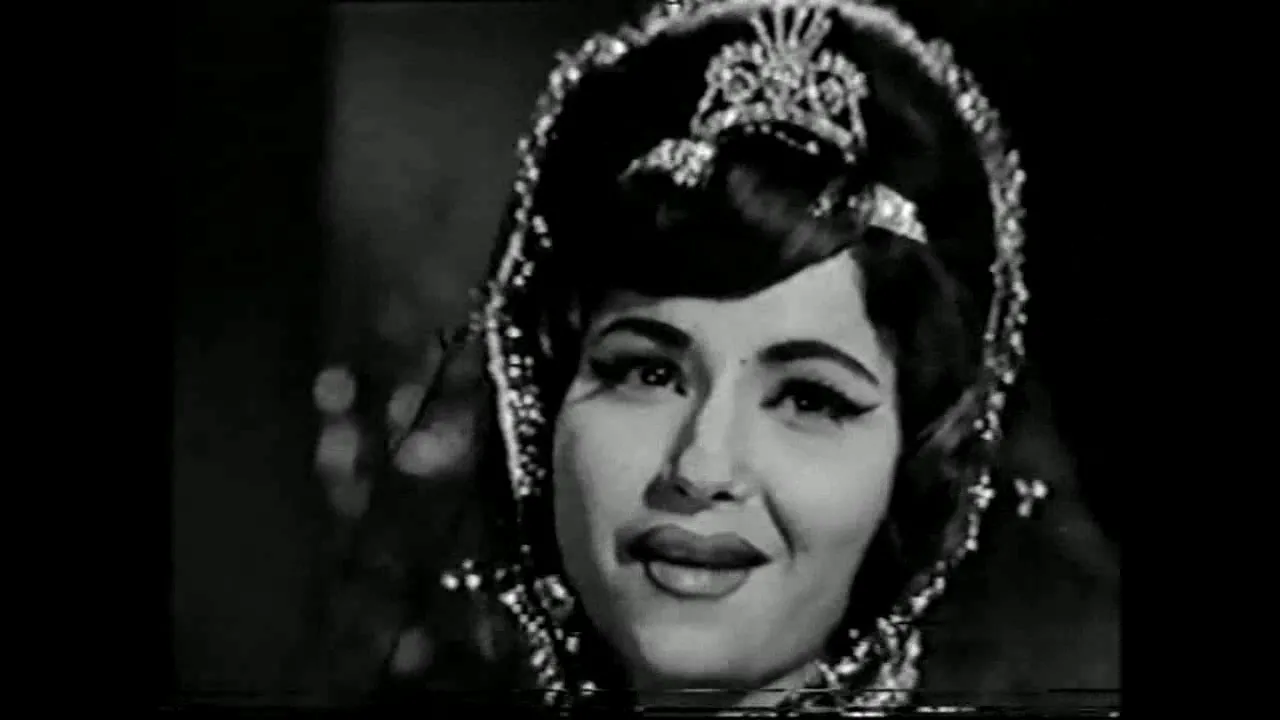 Sangdil (1967) -  badi kafir tumhari nazar nikli -  Lata,Usha Mangeshkar
