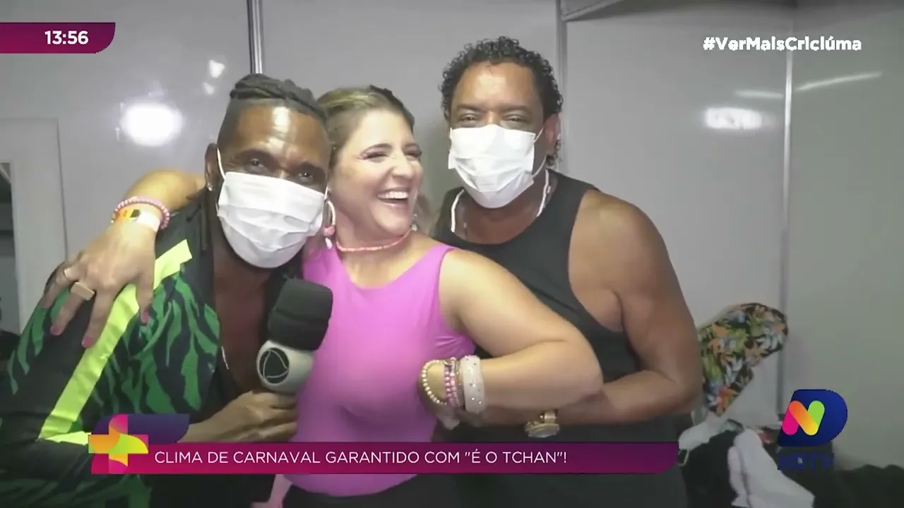 Manu Veiga pula Carnaval e entra na onda do É o Tchan em Laguna