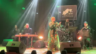 رايحة فين يا حاجة يا أم الشال قطيفه بجودة و صوت عالي 