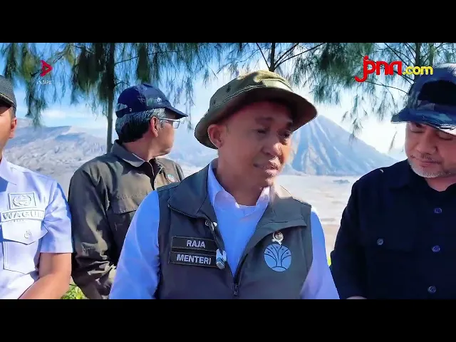 Kebakaran di Kawasan Taman Nasional Bromo Tengger Semeru Capai 520 Hektare - JPNN.com
