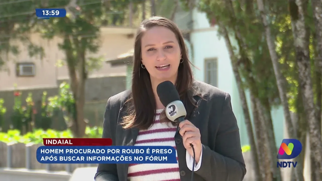 Indaial: homem procurado por roubo é preso após buscar informações no Fórum