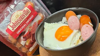 アメリカニキでも作れる!和食感ないけど、ほとんどの日本人が大好きな「目玉焼きソーセージ丼」を作ってブラックミストアイランドをキメるだけの動画