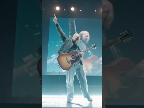 i tricked a musician to play to 5,000 fans