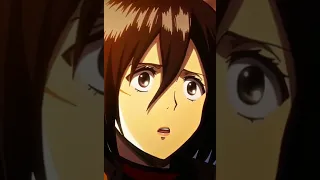 لحظة تحول إيرين إلى عملاق 