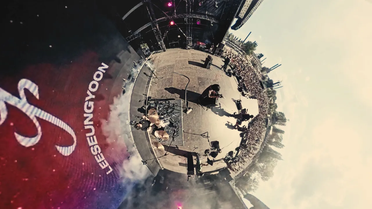 LEE SEUNG YOON(이승윤) - PunKanon Live Clip @ Colours of Ostrava 2025 LEE SEUNG YOON(이승윤) - PunKanon Live Clip @ Colours of Ostrava 2025