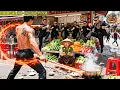 Download Lagu Preman Merusak Lapak Sayur dan Hendak Hina Pemiliknya, Tak Sangka Anaknya Adalah Dewa Perang