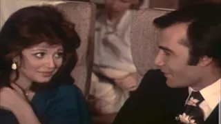 الفنان محمود ياسين مع مجموعة من فنانات الزمن الجميل  موسيقي فيلم اين عقلي  عمر خورشيد دندنها