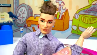 Кен позвал Барби на ужин и увидел её секрет 🍔😮