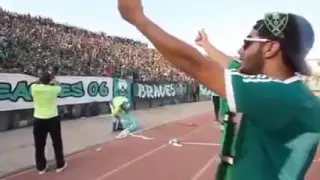 زاكي سكودرا يشعل الجمهور بأية ناض العالم يسقسي 