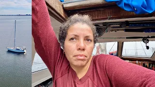 AGROUND and BROKEN sailing the ICW