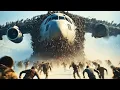 Zombies attack a plane in flight - I Am Legend 2007 explains