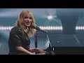 Download Lagu Taylor Swift - Daylight (Live From Paris)