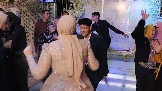 ناس مني و من دمي دندنها