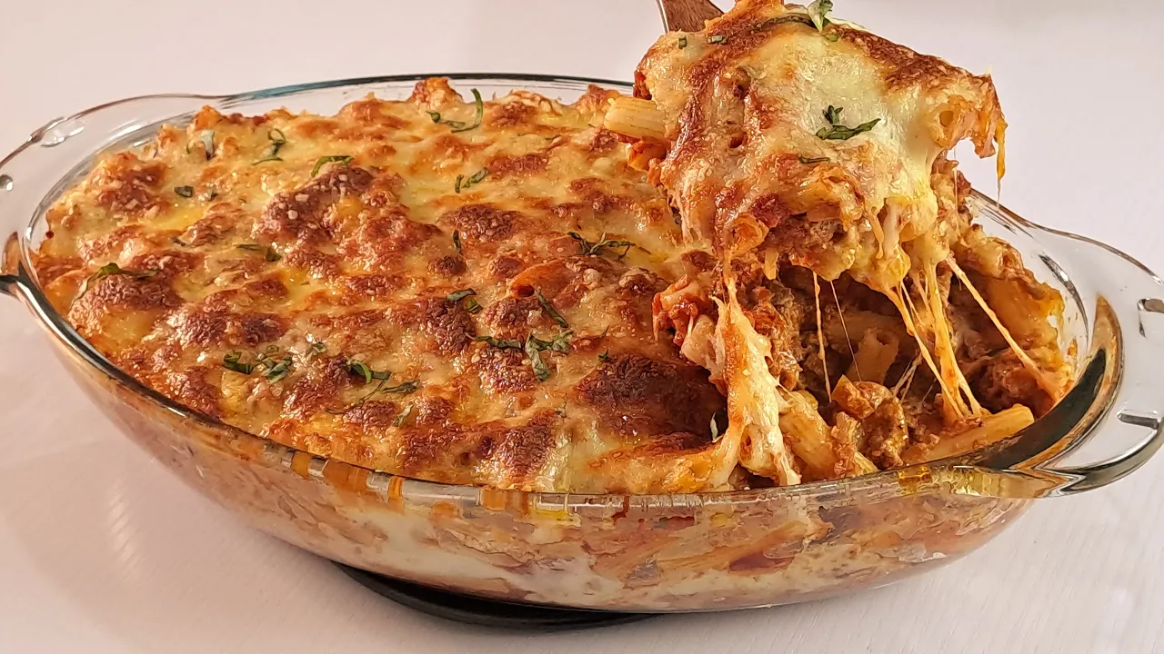 Baked Ziti Recipe: How to Make Baked Ziti Pasta with Ricotta and Ground Beef